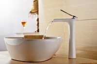 Altın Beyaz Lavabo Bataryası